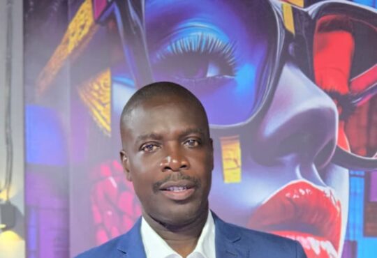 CNzuzi - O Nome Dele é Jesus