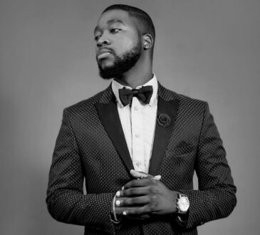 Hot Blaze - Teu Amor Me Salvou